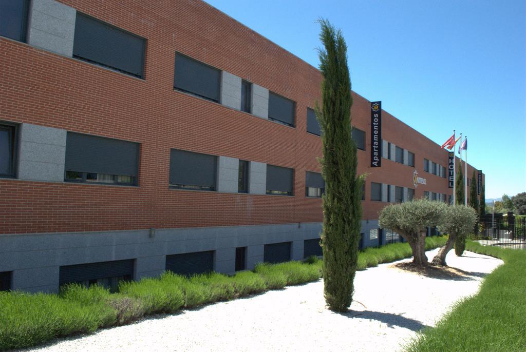 Hotel-Apartamentos Tartesos ลัสโรซัส เด มาดริด ภายนอก รูปภาพ